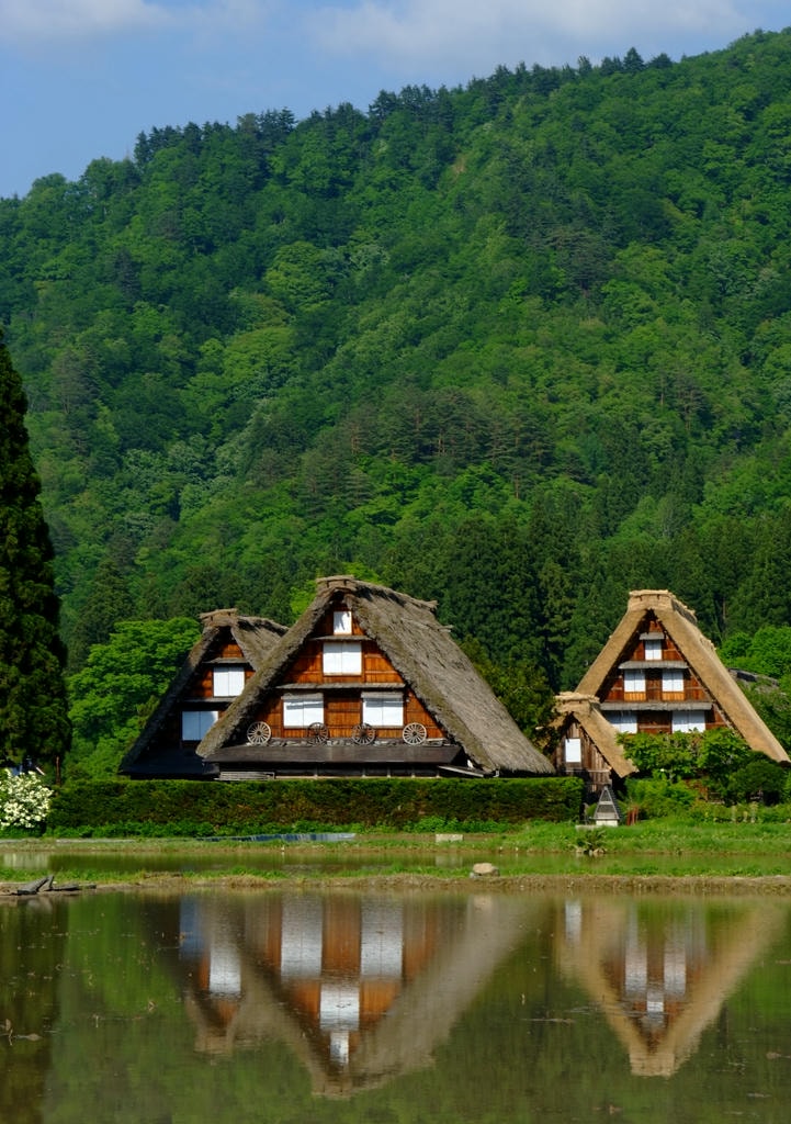 合掌村景點、交通、點燈時間總整理 - 第37張圖 春季三小屋景色