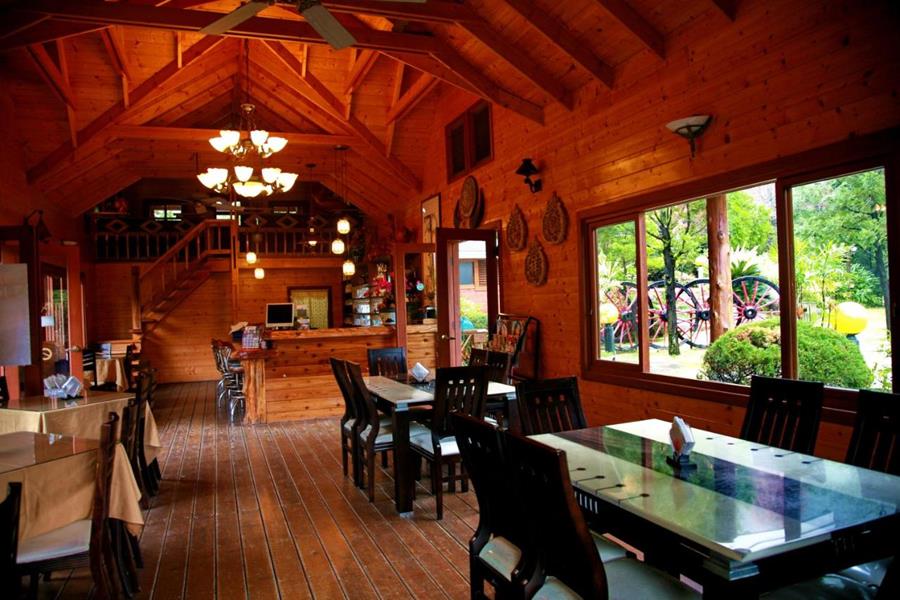 容園谷景觀渡假山莊餐廳空間