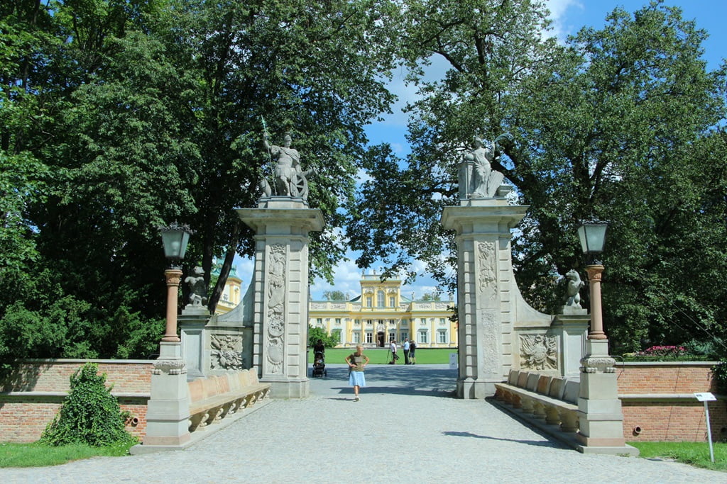 維拉諾夫宮大門