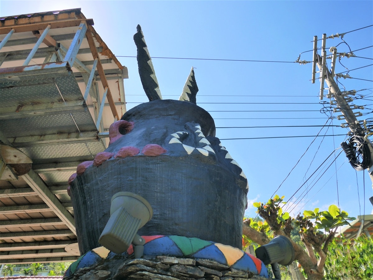 頭目街道入口陶壺