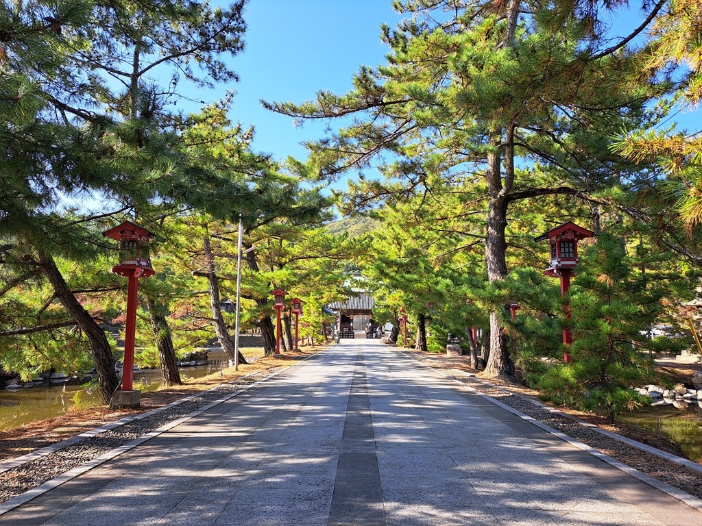 【岡山】吉備津神社、吉備津彥神社-兩大桃太郎神社半日遊 - 第13張圖 神社參道