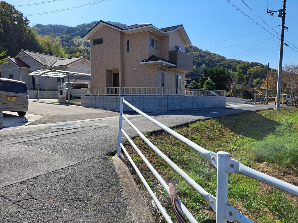 【岡山】吉備津神社、吉備津彥神社-兩大桃太郎神社半日遊 - 第43張圖 漸漸進入小社區