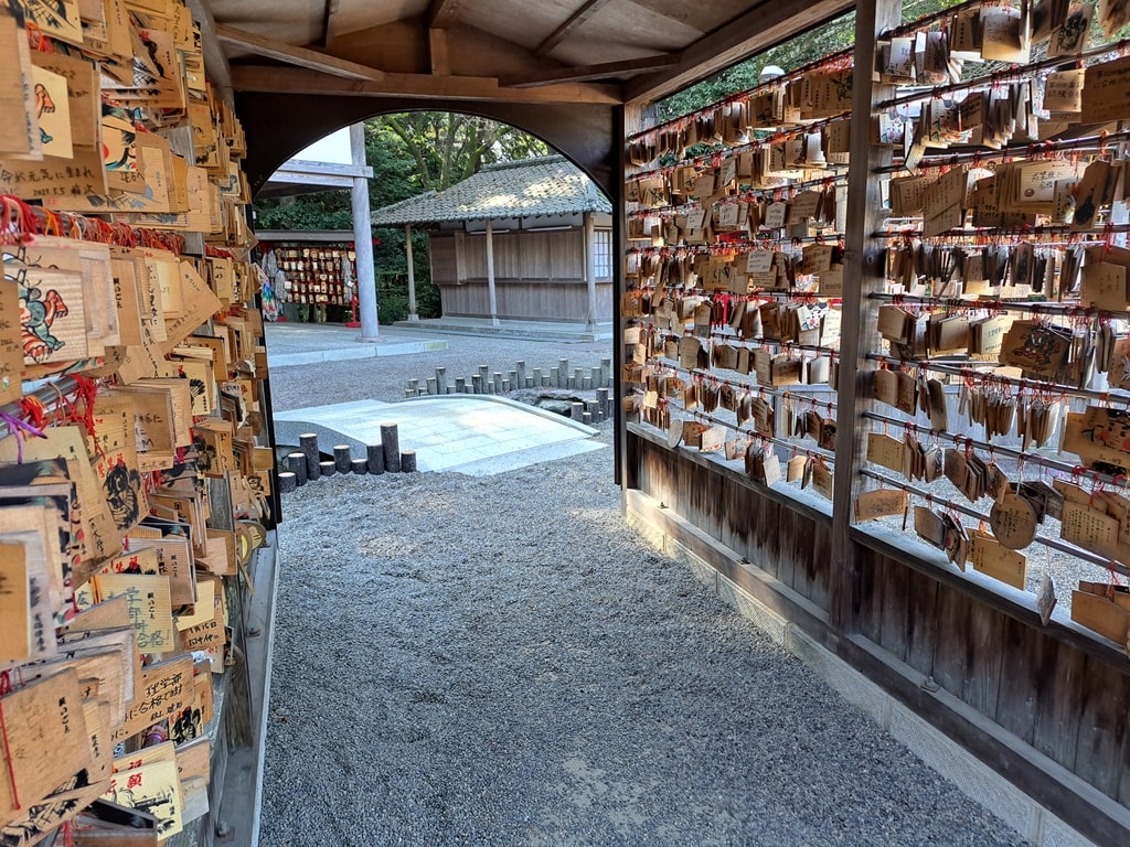 【岡山】吉備津神社、吉備津彥神社-兩大桃太郎神社半日遊 - 第57張圖 一童社前祈願通道