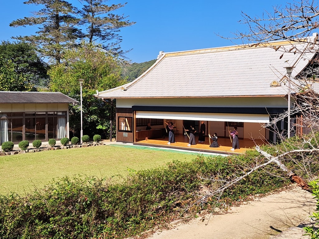 【岡山】吉備津神社、吉備津彥神社-兩大桃太郎神社半日遊 - 第69張圖 弓道場