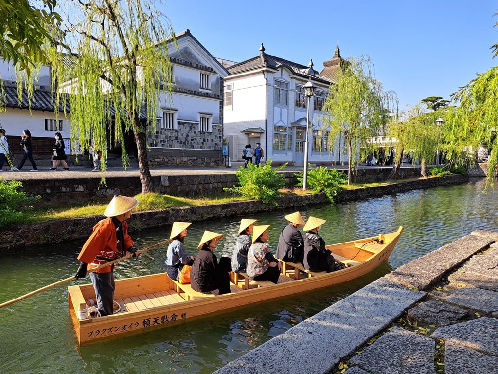 【岡山】倉敷美觀地區半日遊-楊柳、白壁藏與倉敷川遊船 - 第45張圖 倉敷川遊船