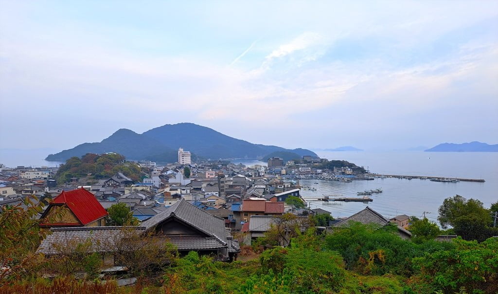 醫王寺眺望港灣景色