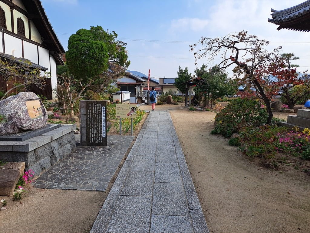【廣島】尾道一日遊-讓人一眼就愛上的山城小鎮、水道與瀨戶內海 - 第12張圖 尾道古寺