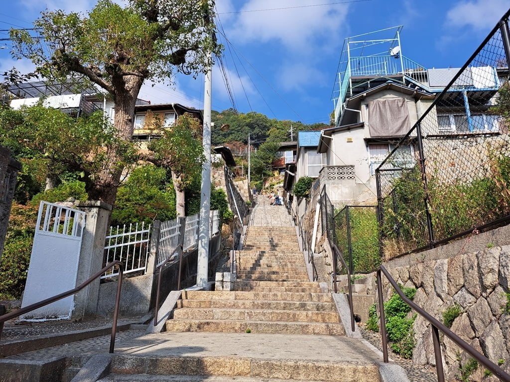 【廣島】尾道一日遊-讓人一眼就愛上的山城小鎮、水道與瀨戶內海 - 第21張圖 千光寺新道
