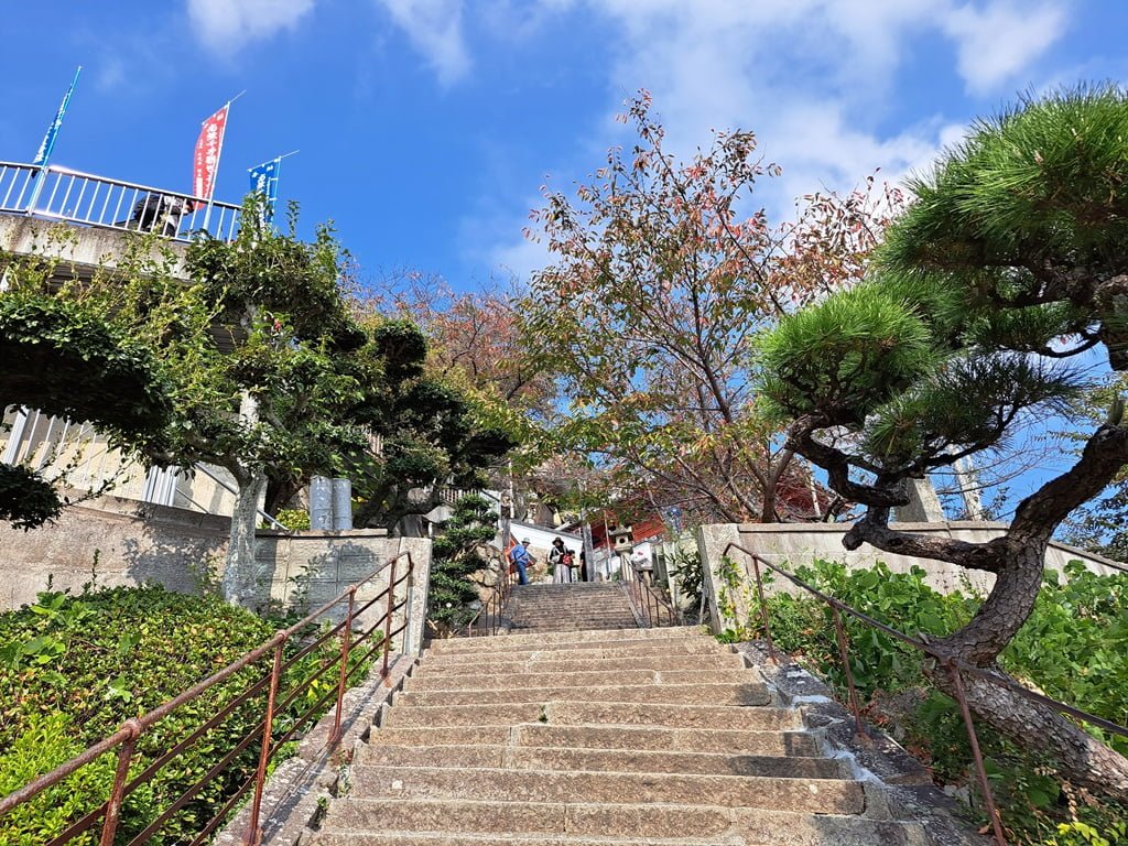 【廣島】尾道一日遊-讓人一眼就愛上的山城小鎮、水道與瀨戶內海 - 第35張圖 前往千光寺