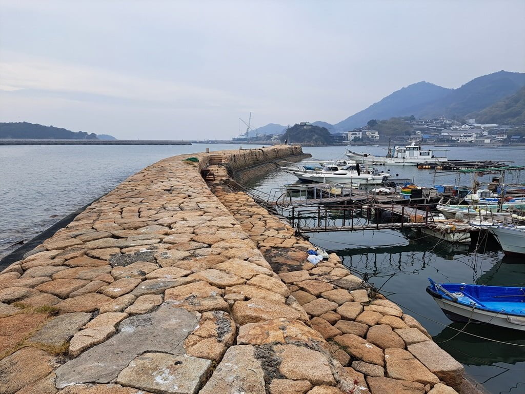 鞆港防波堤