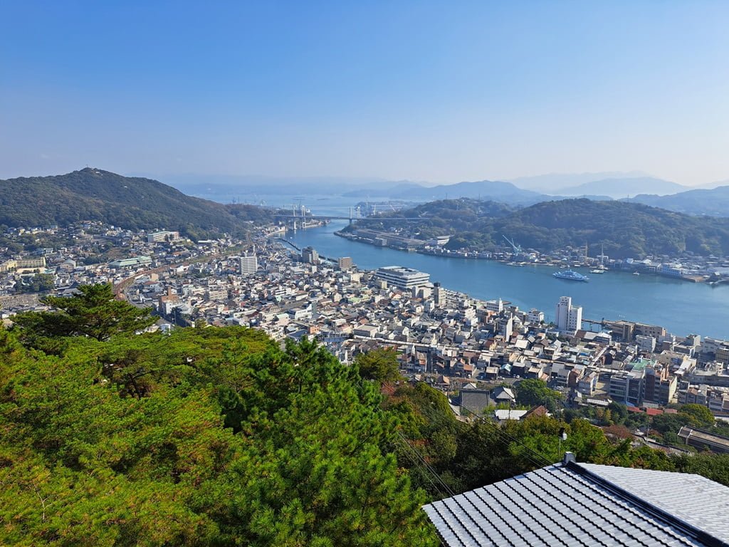 【廣島】尾道一日遊-讓人一眼就愛上的山城小鎮、水道與瀨戶內海 - 第61張圖 絕美的眺望景色