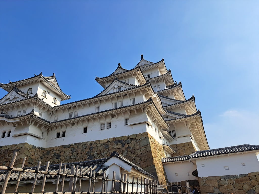 【姬路城一日遊】穿越400年的日本第一名城-遊覽古城結構大寶庫 - 第34張圖 近距離觀看多樣的守城設施