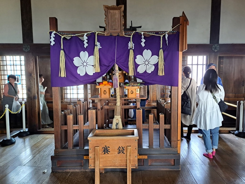 【姬路城一日遊】穿越400年的日本第一名城-遊覽古城結構大寶庫 - 第50張圖 刑部神社(長壁神社)