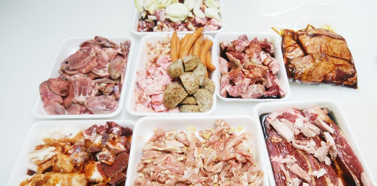 【河口湖花園飯店】車站旁純白設計旅店,每間房都能看富士山! - 第5張圖 代客準備烤肉食材