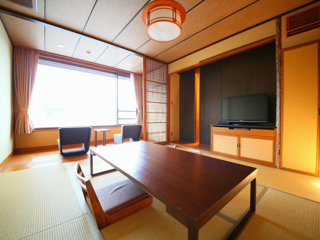 本館和室8疊榻榻米