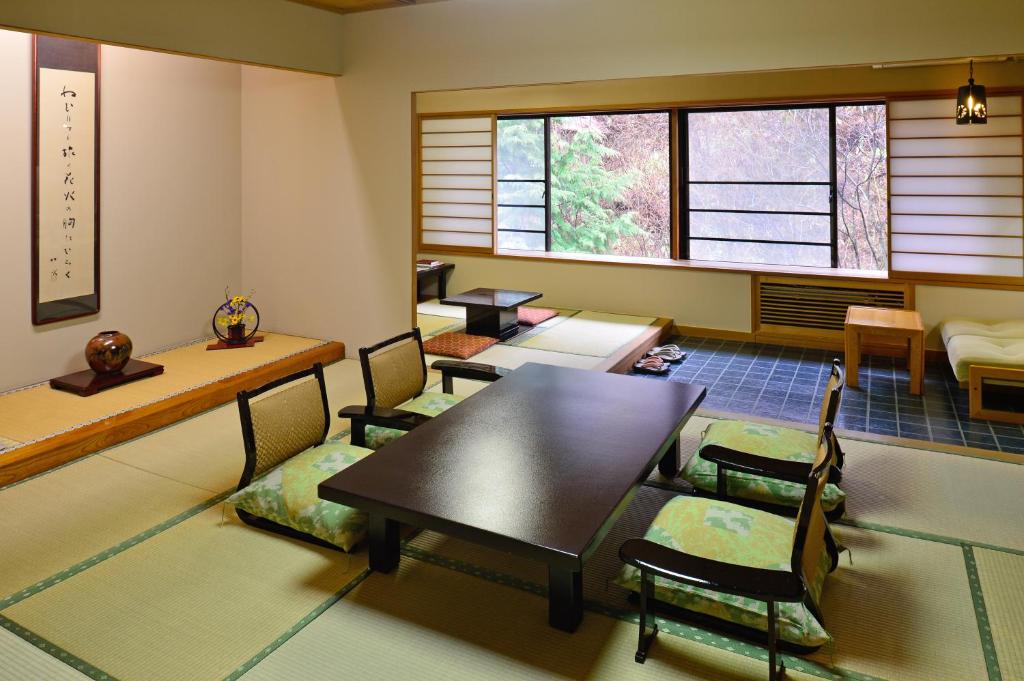 新中屋敷