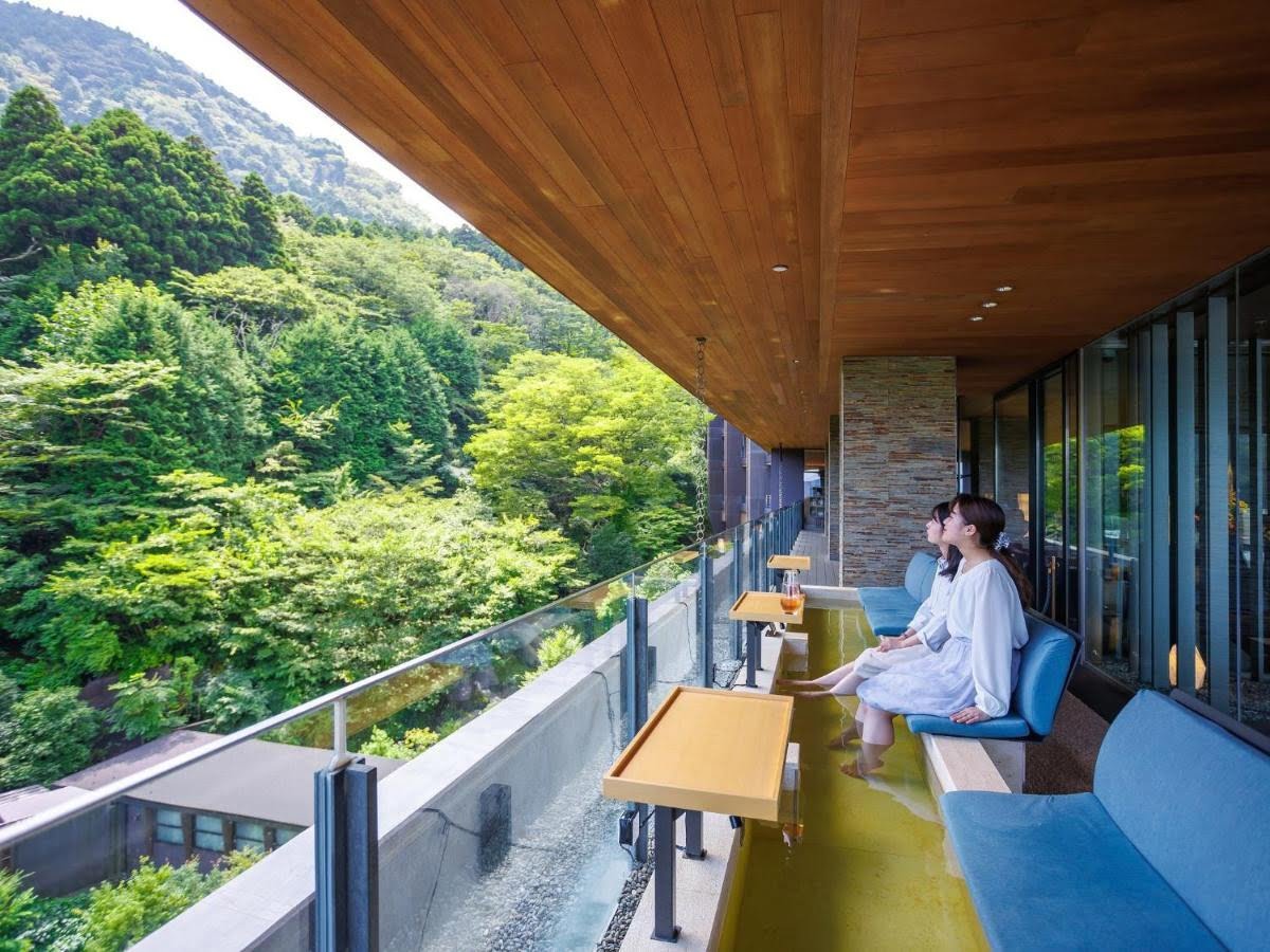 【箱根小涌園天悠旅館】超美無邊際溫泉池!山林環繞好放鬆! - 第5張圖 飯店足湯