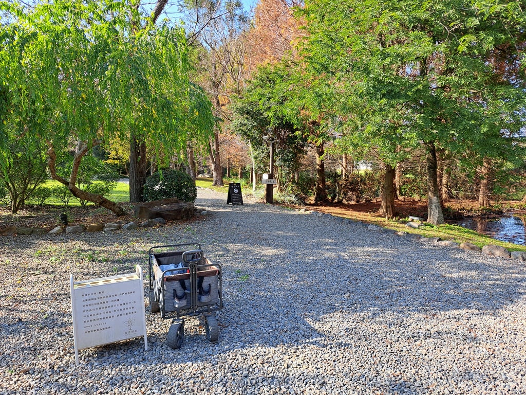 民宿貼心準備的手拉車