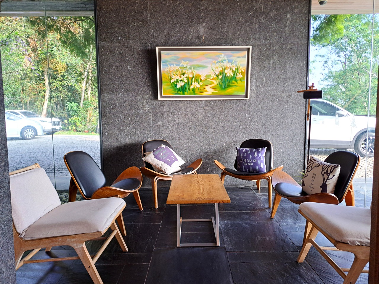 【日月潭原森林民宿】享受山林靜謐與泳池度假氛圍,親子家庭與情侶必住! - 第13張圖 一樓公共空間