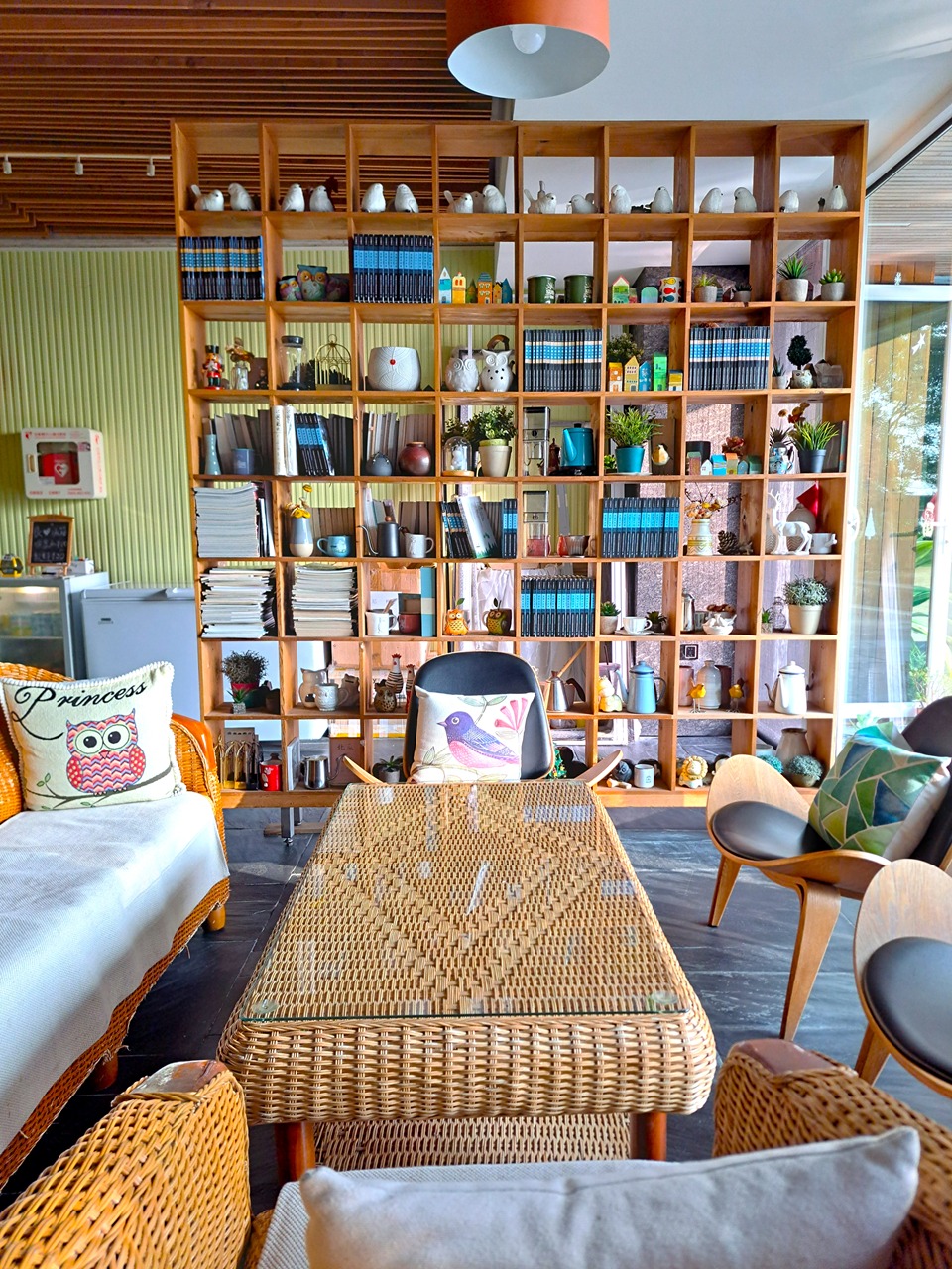 【日月潭原森林民宿】享受山林靜謐與泳池度假氛圍,親子家庭與情侶必住! - 第12張圖 一樓空間