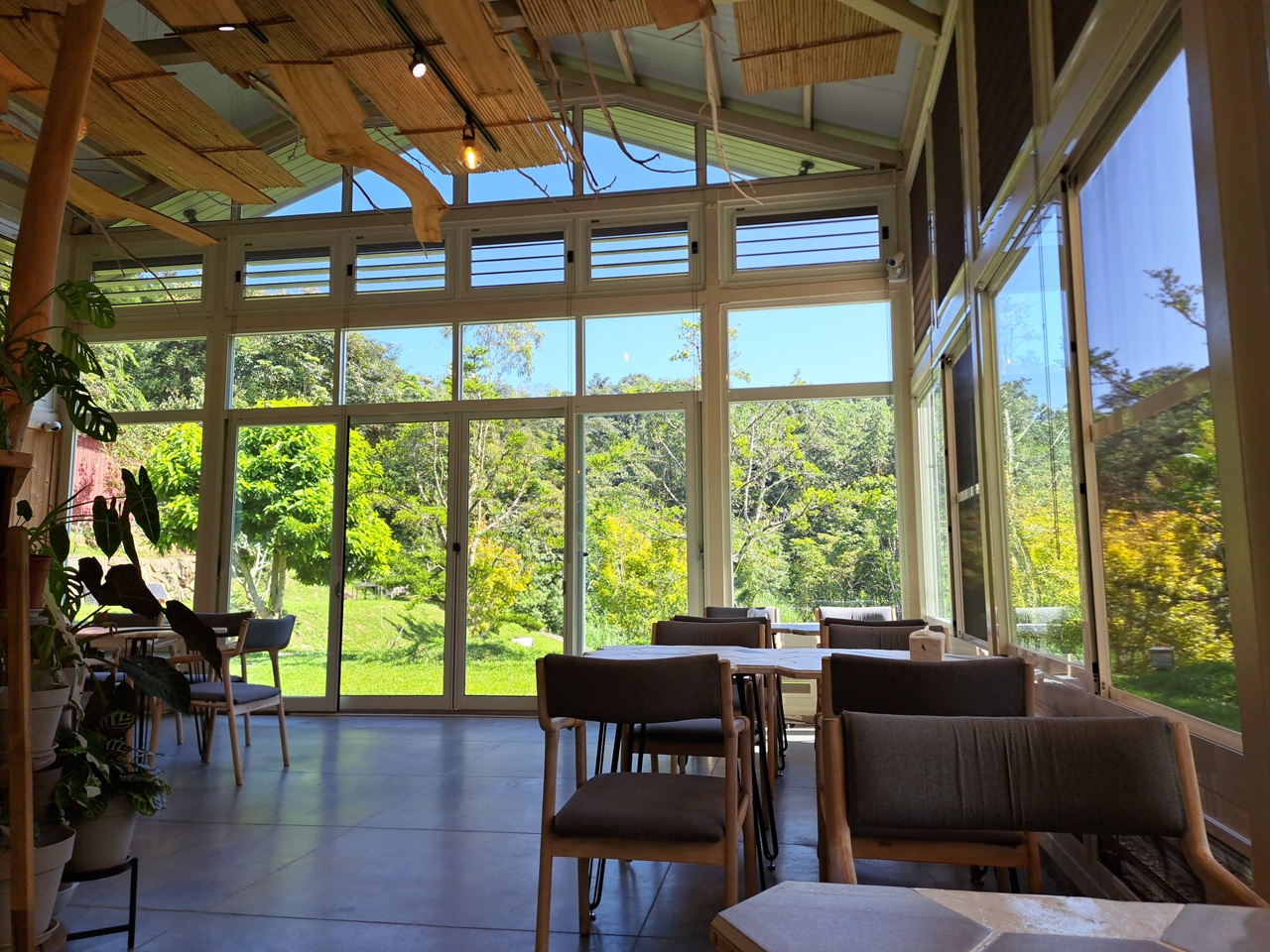 【八番私人住宅】隱身山林的日月潭民宿!清水模×木質調,享受靜謐慢活! - 第71張圖 八番brunch