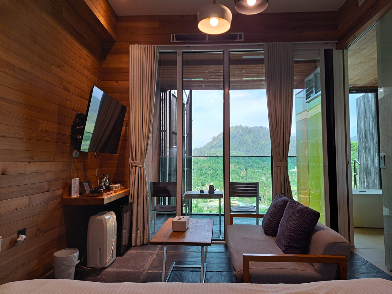 【日月潭原森林民宿】享受山林靜謐與泳池度假氛圍,親子家庭與情侶必住! - 第28張圖 日出雙人房